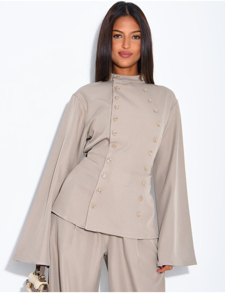 Button-down blouse with a tie at the back