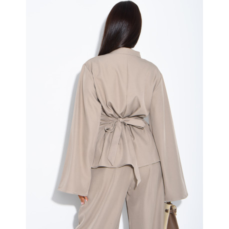 Button-down blouse with a tie at the back