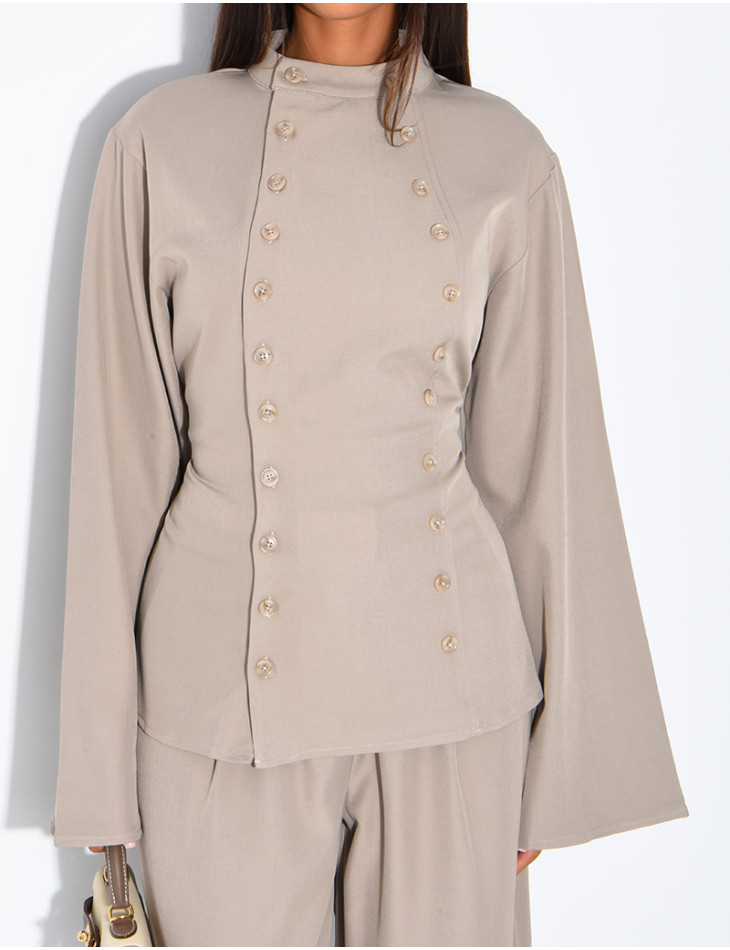 Button-down blouse with a tie at the back