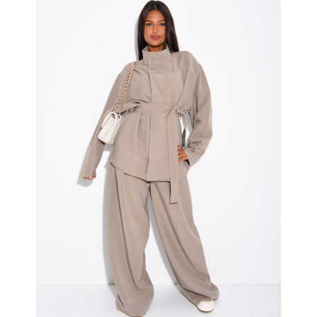 Two-piece set (jacket and trousers)