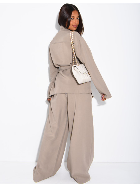 Two-piece set (jacket and trousers)