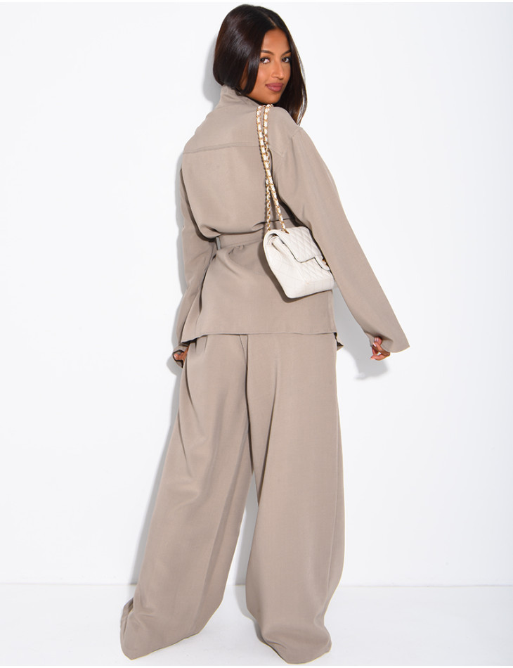 Two-piece set (jacket and trousers)
