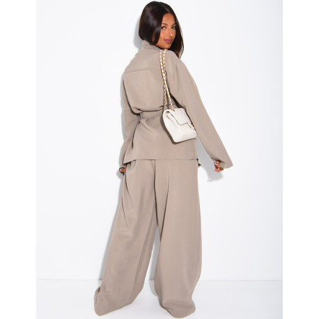 Two-piece set (jacket and trousers)