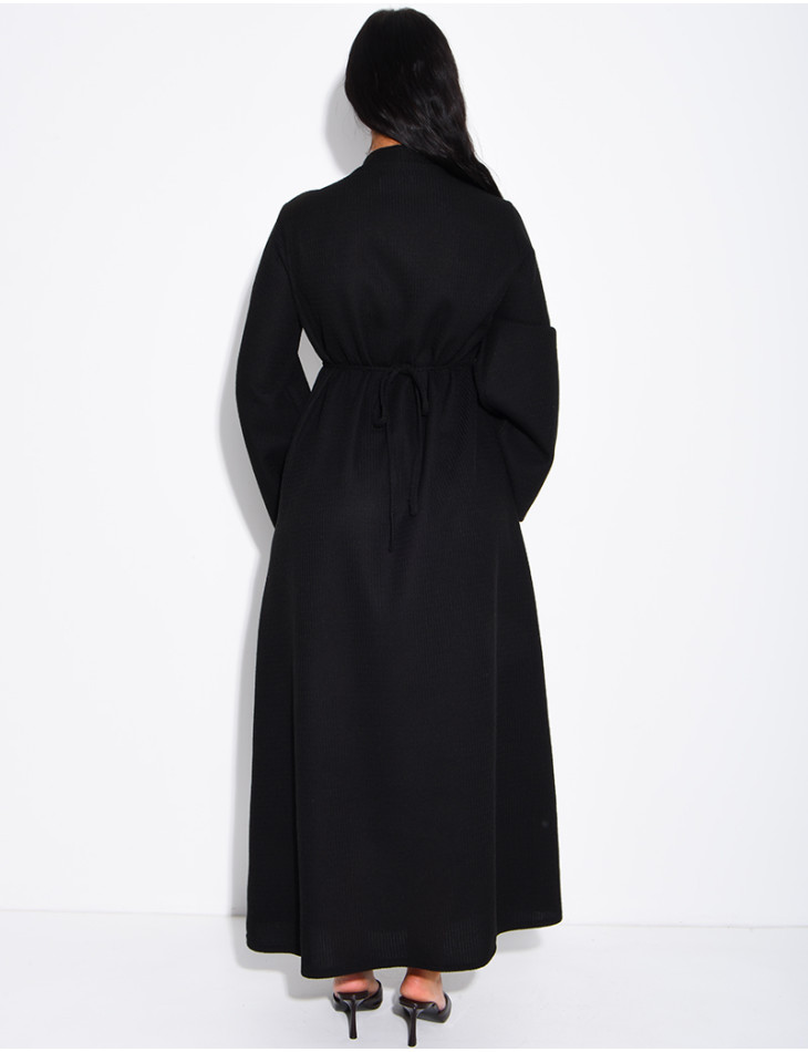 Robe longue texturée à cintrée au dos