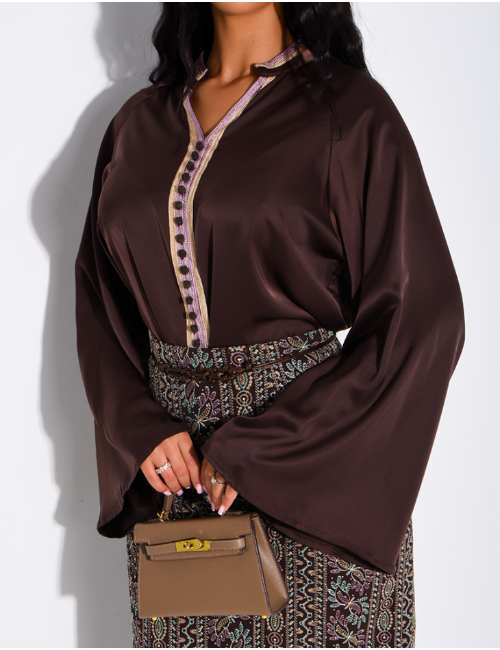 Ensemble jupe à broderies & sequins et tunique avec cordelette