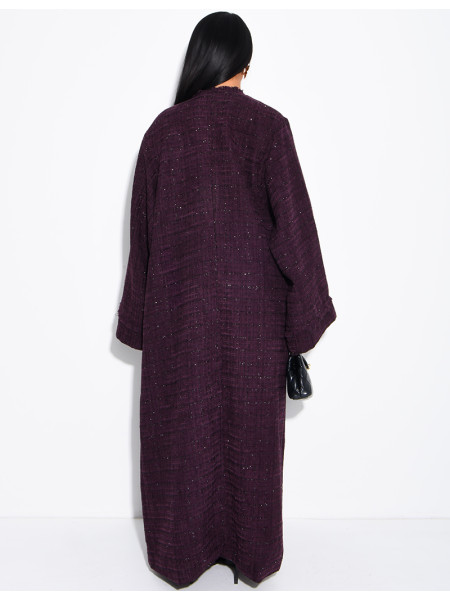 Long, thick kimono with a shimmering finish and a belt