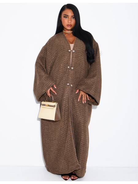Glänzender, schwerer Kimono mit Gürtel
