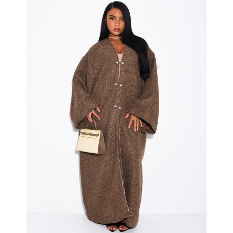 Glänzender, schwerer Kimono mit Gürtel