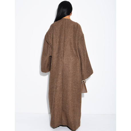 Glänzender, schwerer Kimono mit Gürtel