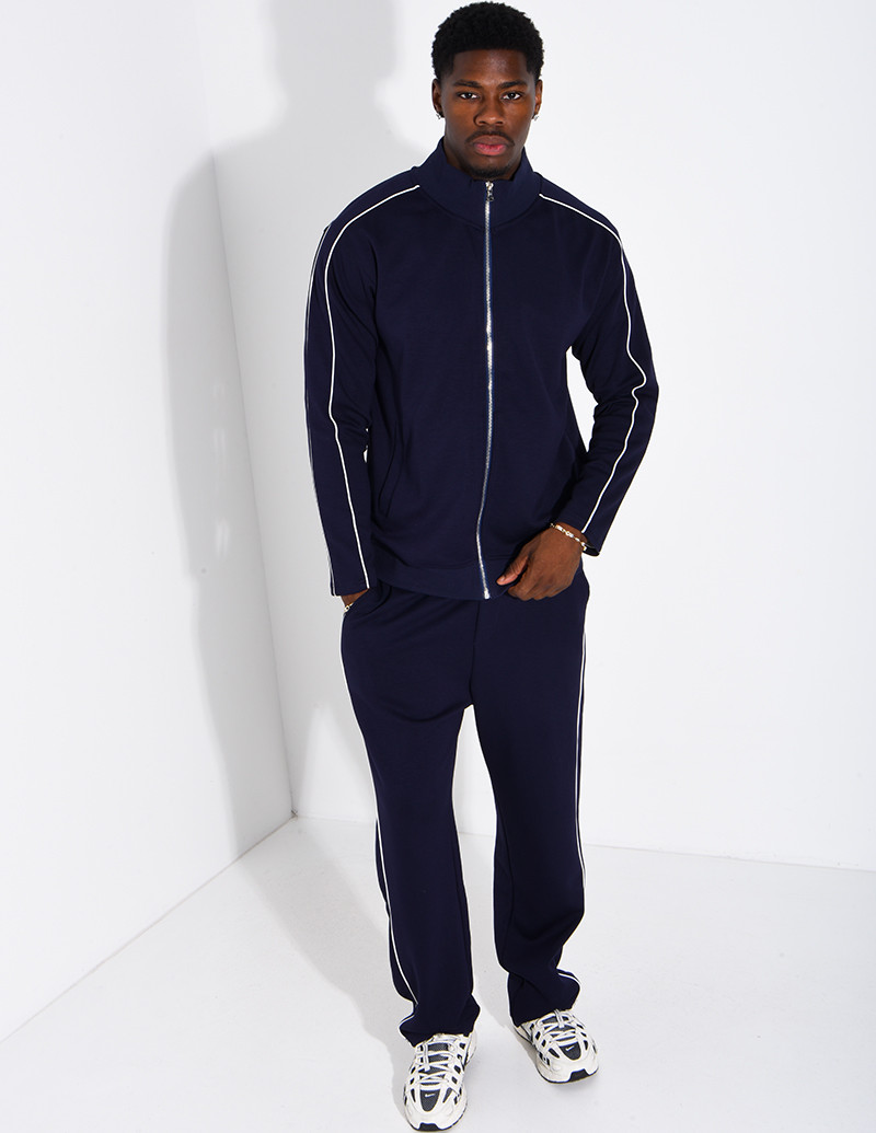 Ensemble à bande pantalon...