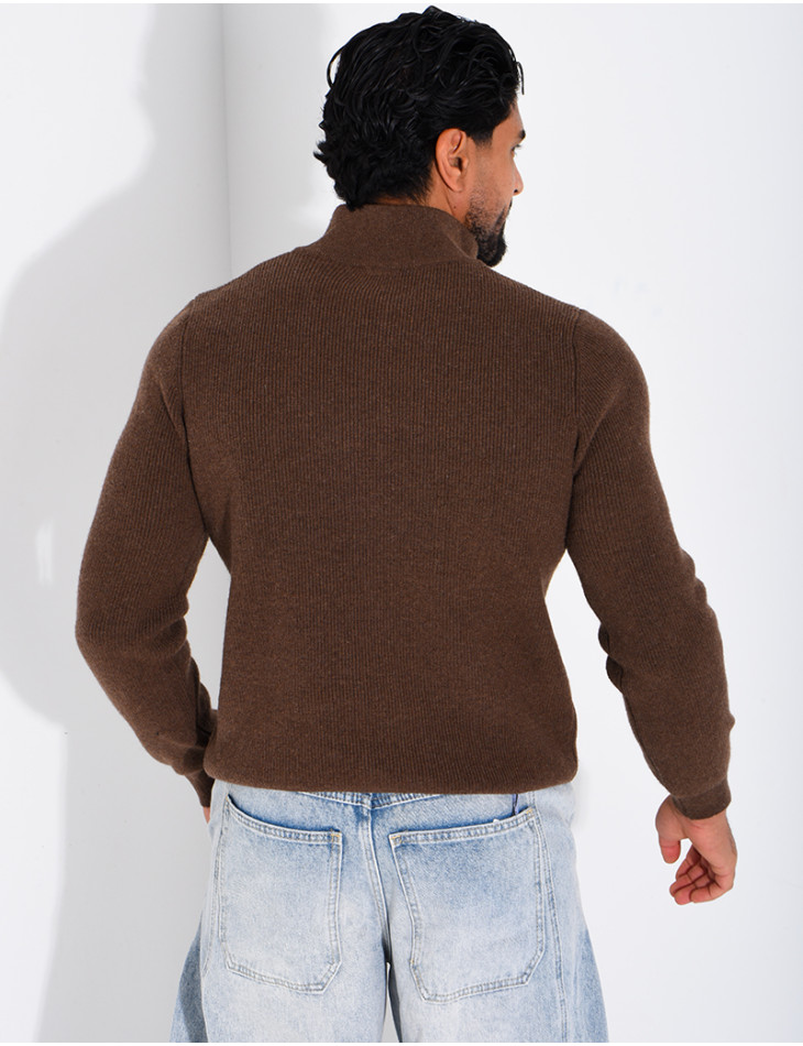 Pull côtelé à col zippé