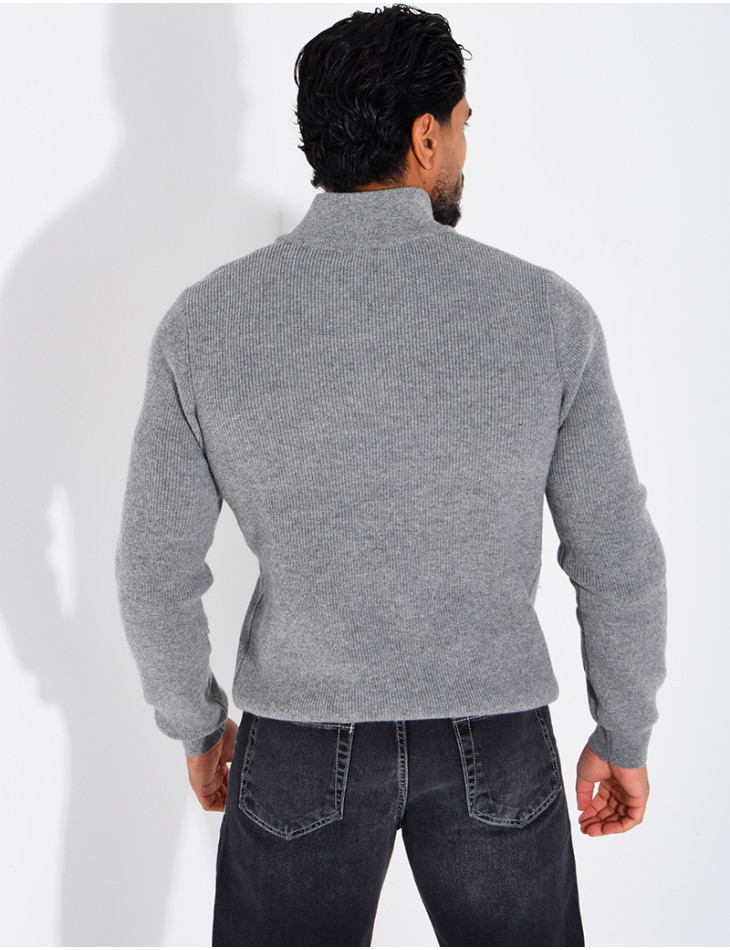 Pull côtelé à col zippé