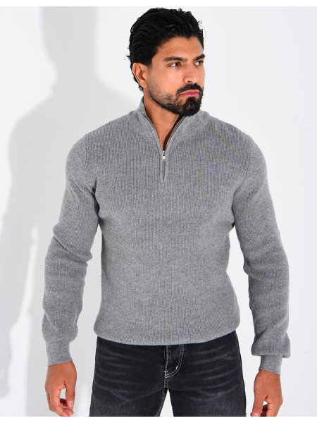 Pull côtelé à col zippé