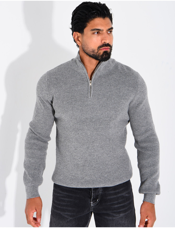 Pull côtelé à col zippé