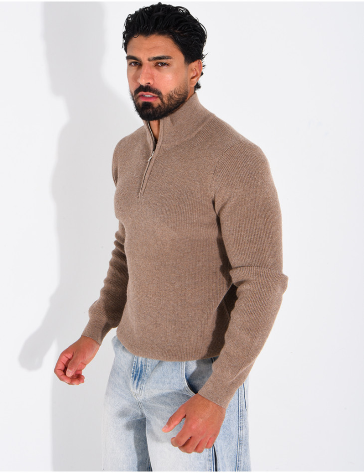 Pull côtelé à col zippé