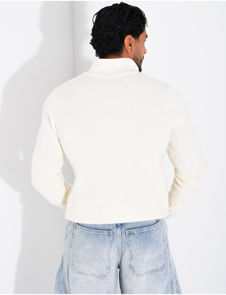 Pull côtelé à col zippé