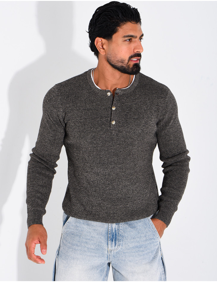 Pull col rond boutonné en maille chinée