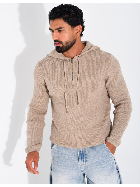 Pull en laine à capuche