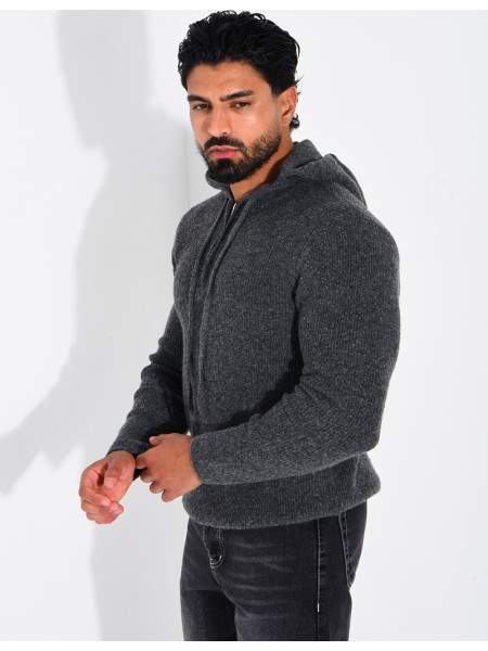 Pull en laine à capuche