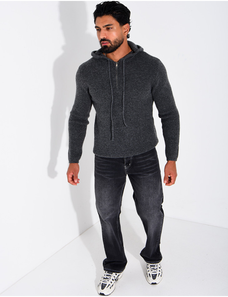 Pull en laine à capuche