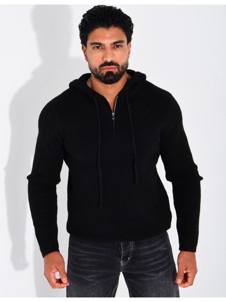 Pull en laine à capuche