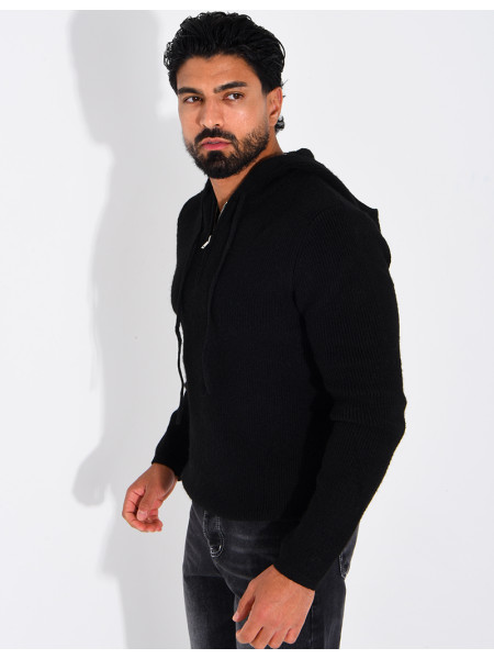 Pull en laine à capuche