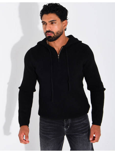 Pull en laine à capuche