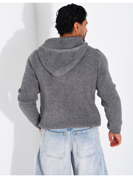 Pull en laine à capuche
