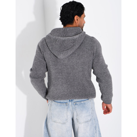Pull en laine à capuche