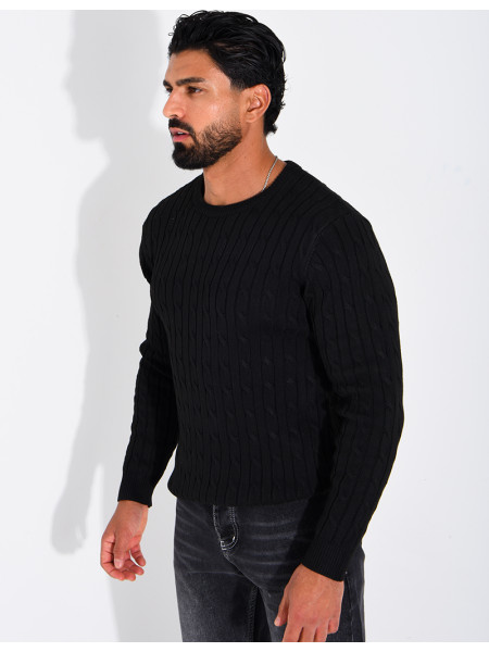 Pull en maille torsadée