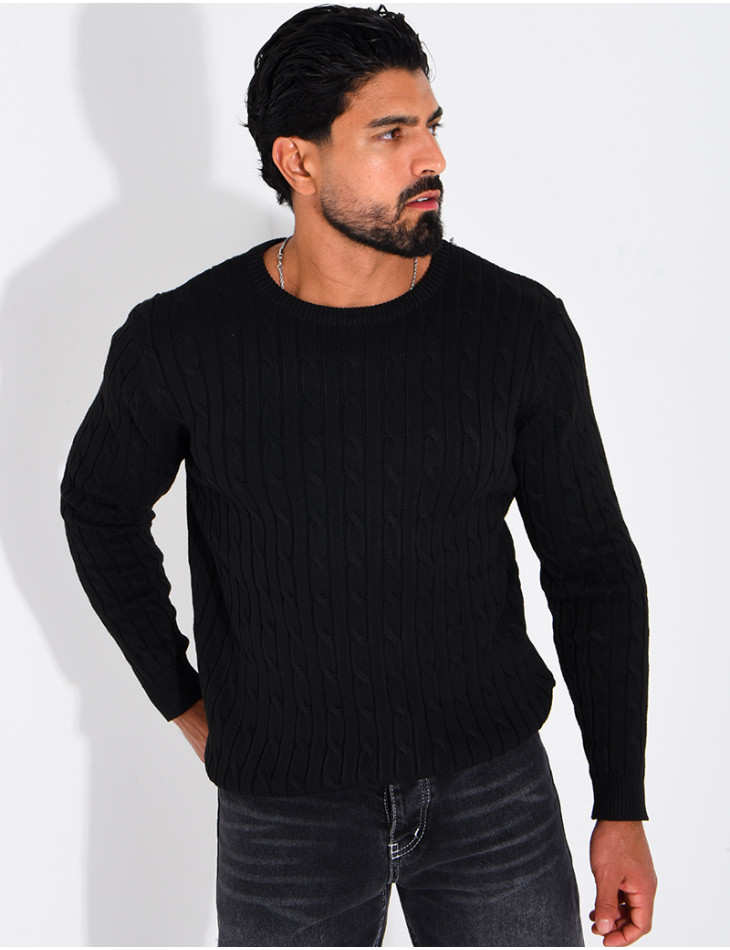 Pull en maille torsadée