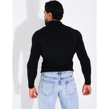 Pull fin col montant