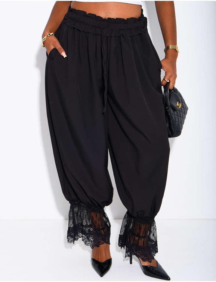 Pantalon bouffant fluide à finitions dentelle