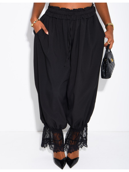 Pantalon bouffant fluide à finitions dentelle