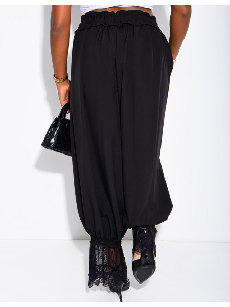 Pantalon bouffant fluide à finitions dentelle