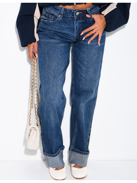 Jeans taille basse délavé à revers