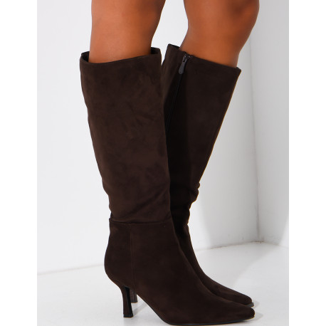 Wildlederstiefel mit Stilettoabsatz