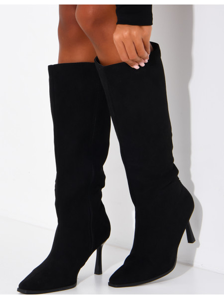 Wildlederstiefel mit Stilettoabsatz