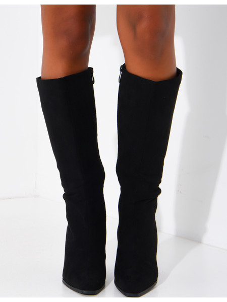 Wildlederstiefel mit Stilettoabsatz
