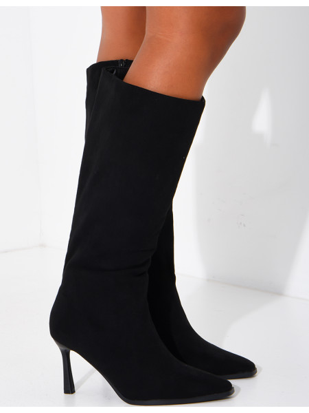 Wildlederstiefel mit Stilettoabsatz