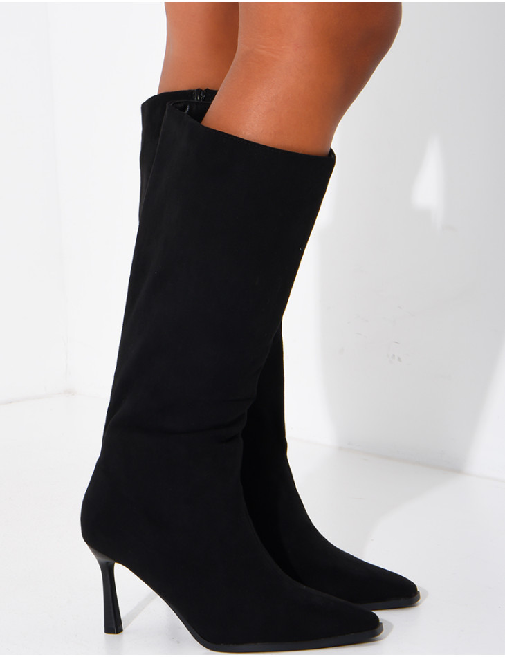 Wildlederstiefel mit Stilettoabsatz