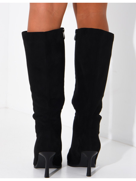 Wildlederstiefel mit Stilettoabsatz