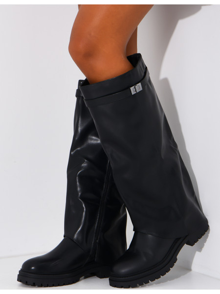 Bottes en similicuir à rabat