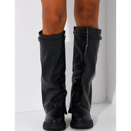 Bottes en similicuir à rabat