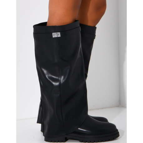 Bottes en similicuir à rabat