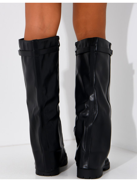 Bottes en similicuir à rabat