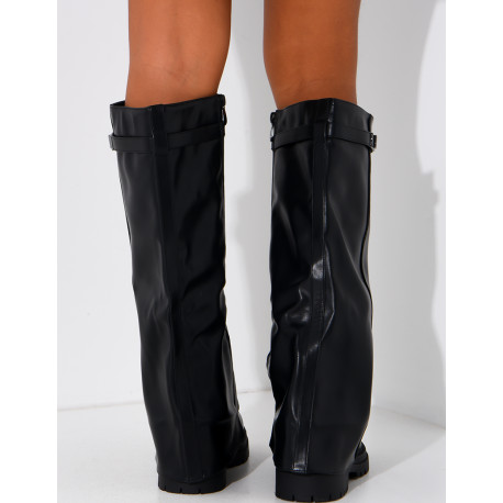 Bottes en similicuir à rabat