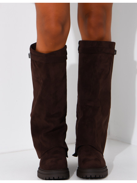 Suede boots with a flap