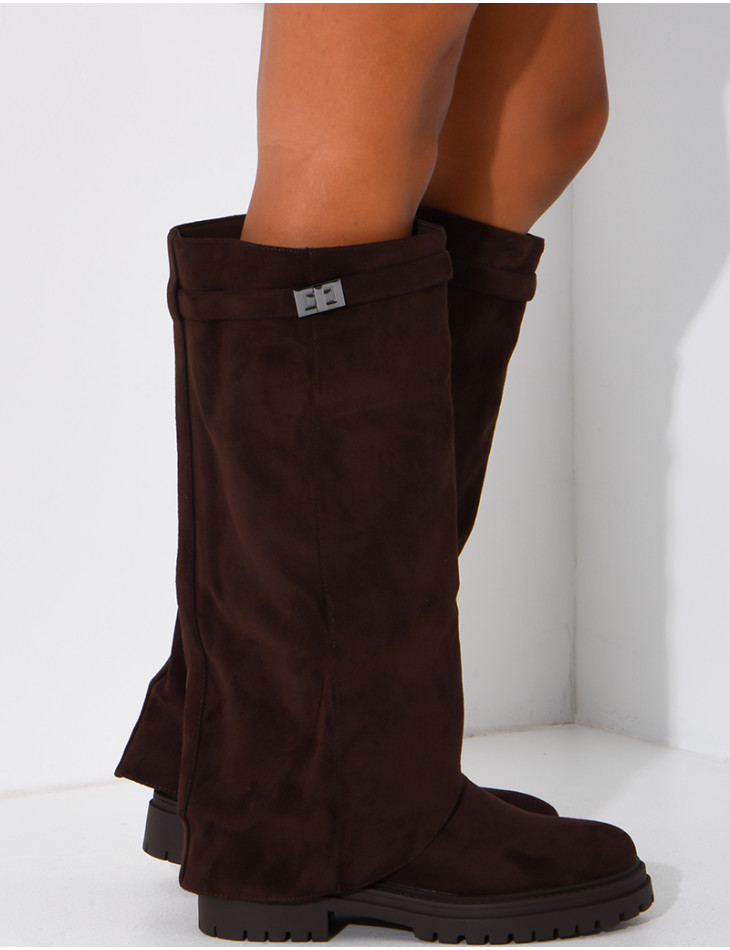 Suede boots with a flap