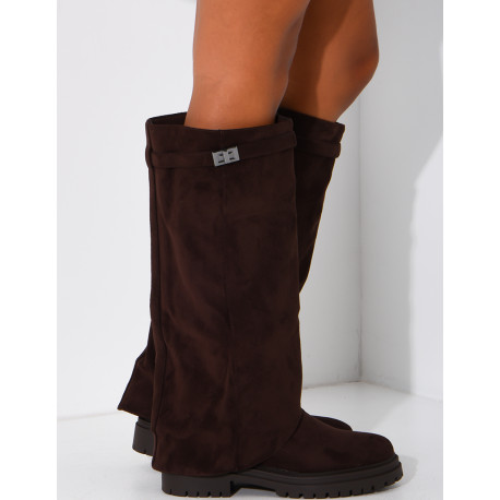 Suede boots with a flap